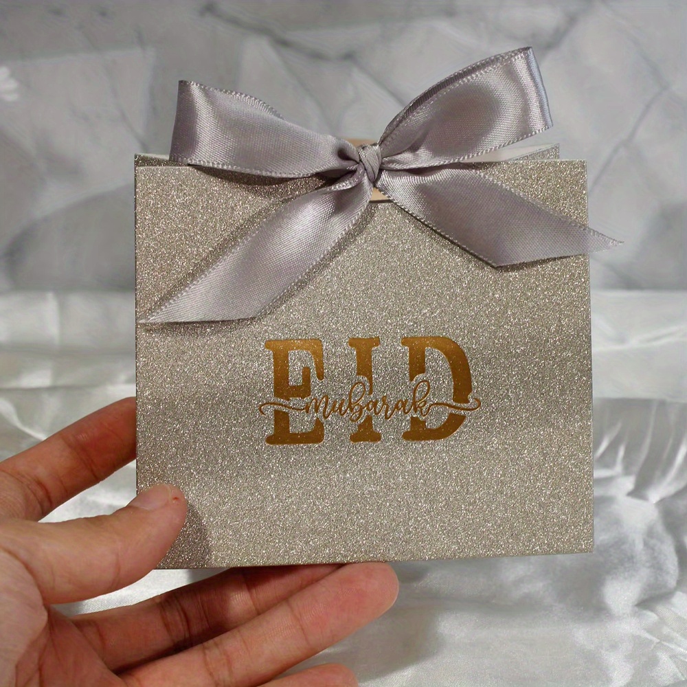 Glittering Mini Gift Boxes Set in Shimmering Gold
